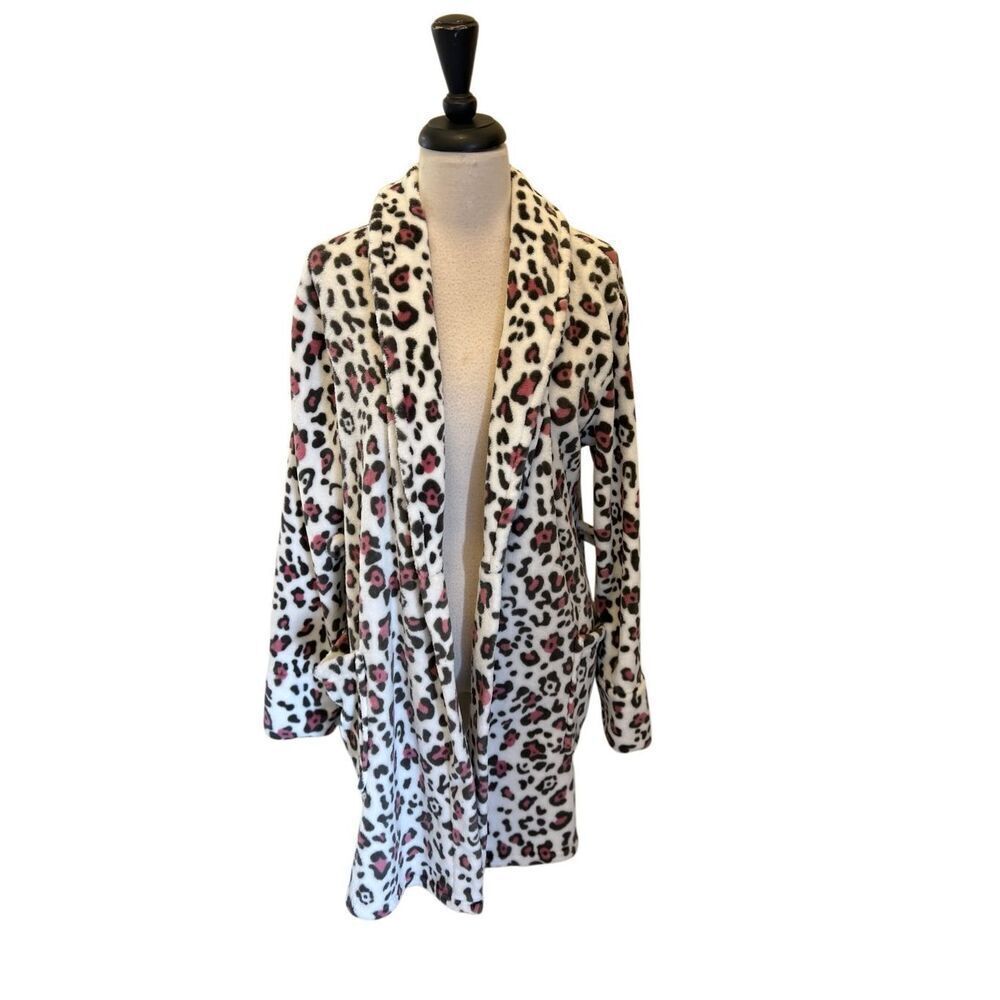 PJ Salvage Women'sβLeopard Print Plush Fleece Bath Robe White Black Medium
